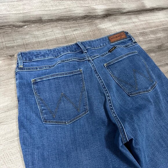 Wrangler High Rise True Straight Leg Denim Jeans Blue Women’s Size 30 - Picture 4 of 10